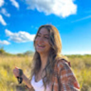 Meet your Posher, Parisa
